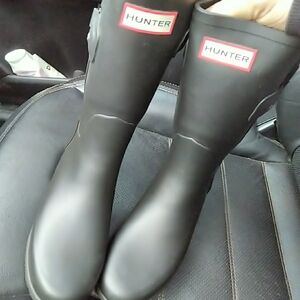 Mid calf hunter rain boots size 5